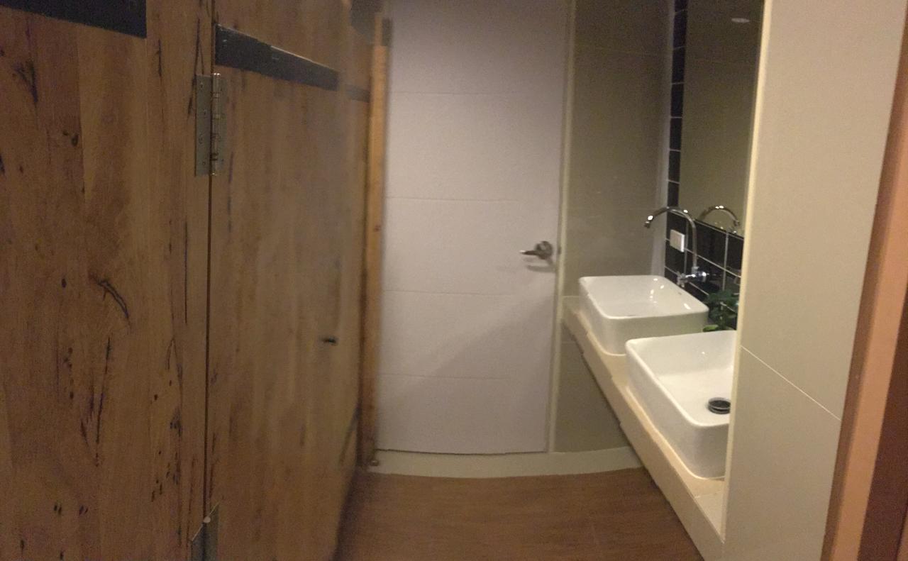 Siam Host Ratchada - Mrt Ladprao Hostel Bangkok Luaran gambar