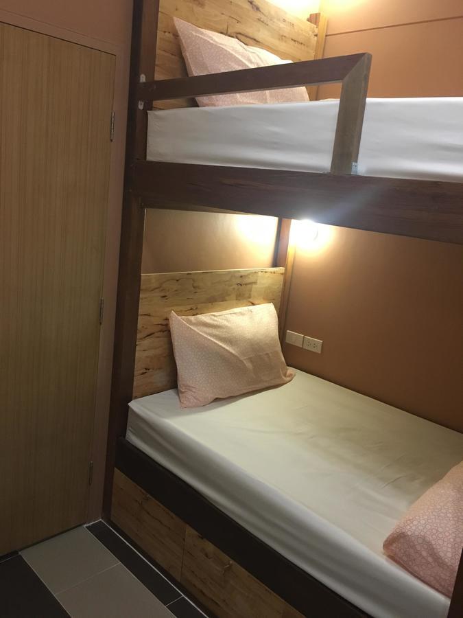 Siam Host Ratchada - Mrt Ladprao Hostel Bangkok Luaran gambar
