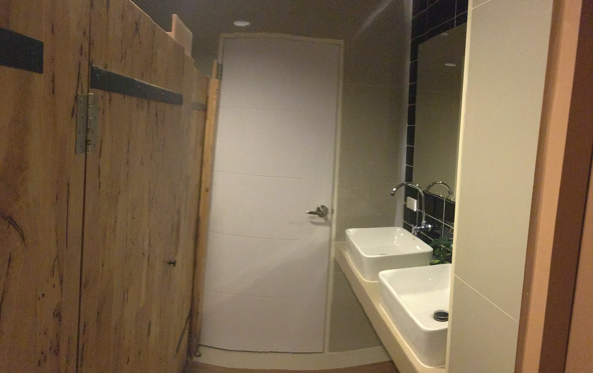 Siam Host Ratchada - Mrt Ladprao Hostel Bangkok Luaran gambar